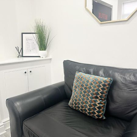 Contractors Dream, 4 Bedroom 2 Bathroom Liverpool Esterno foto