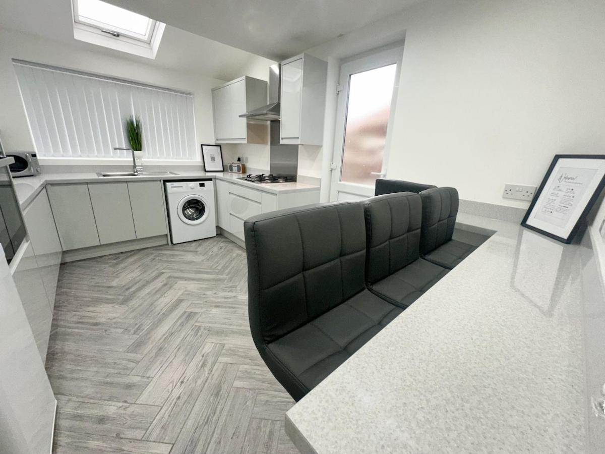 Contractors Dream, 4 Bedroom 2 Bathroom Liverpool Esterno foto