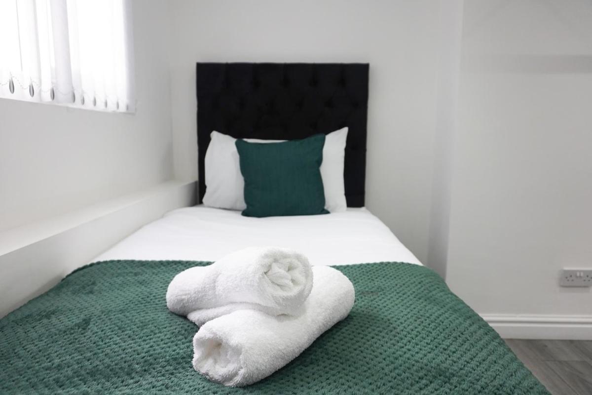 Contractors Dream, 4 Bedroom 2 Bathroom Liverpool Esterno foto