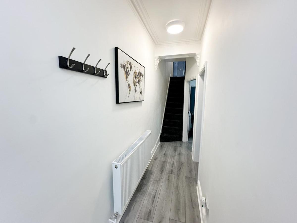 Contractors Dream, 4 Bedroom 2 Bathroom Liverpool Esterno foto