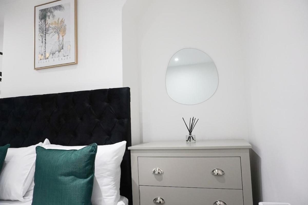 Contractors Dream, 4 Bedroom 2 Bathroom Liverpool Esterno foto