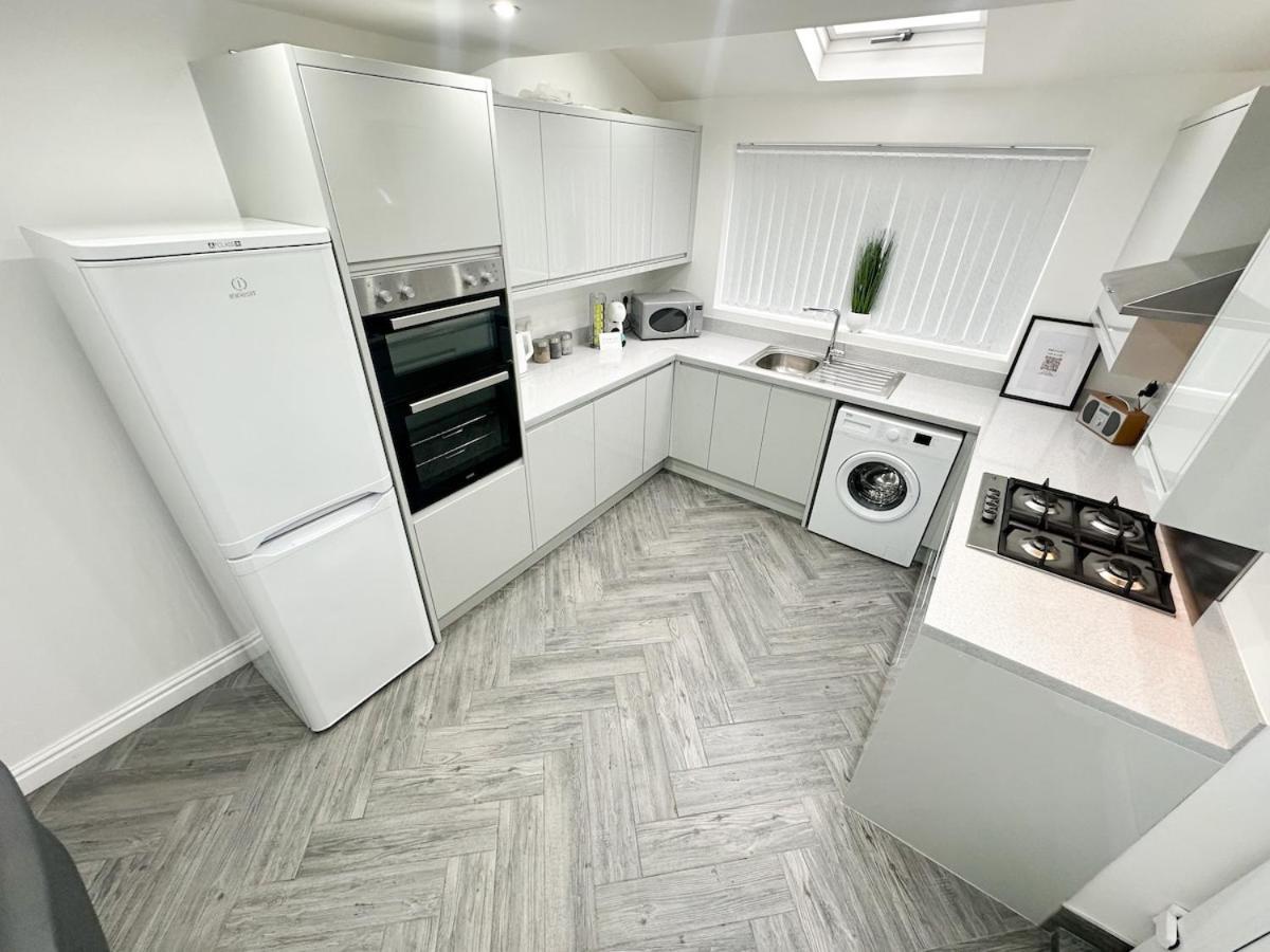 Contractors Dream, 4 Bedroom 2 Bathroom Liverpool Esterno foto