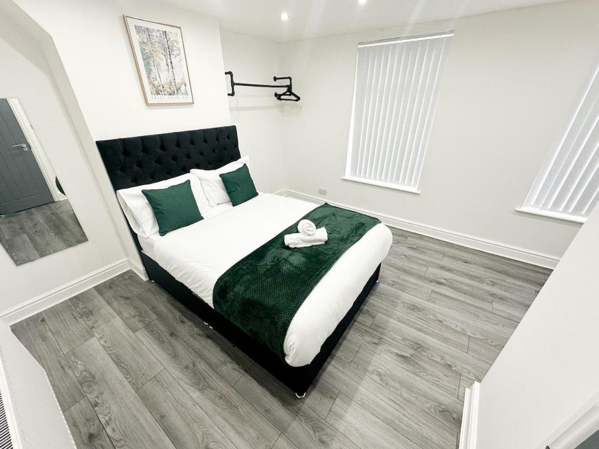 Contractors Dream, 4 Bedroom 2 Bathroom Liverpool Esterno foto